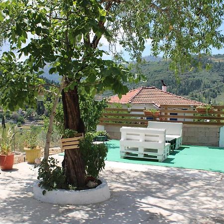 Casa Serena Asprogerakata Bagian luar foto