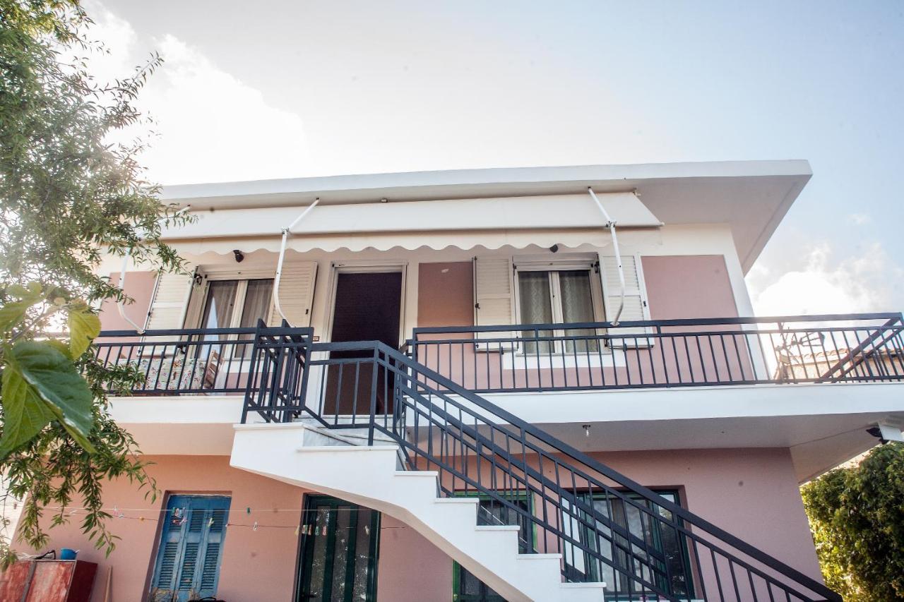 Casa Serena Asprogerakata Bagian luar foto