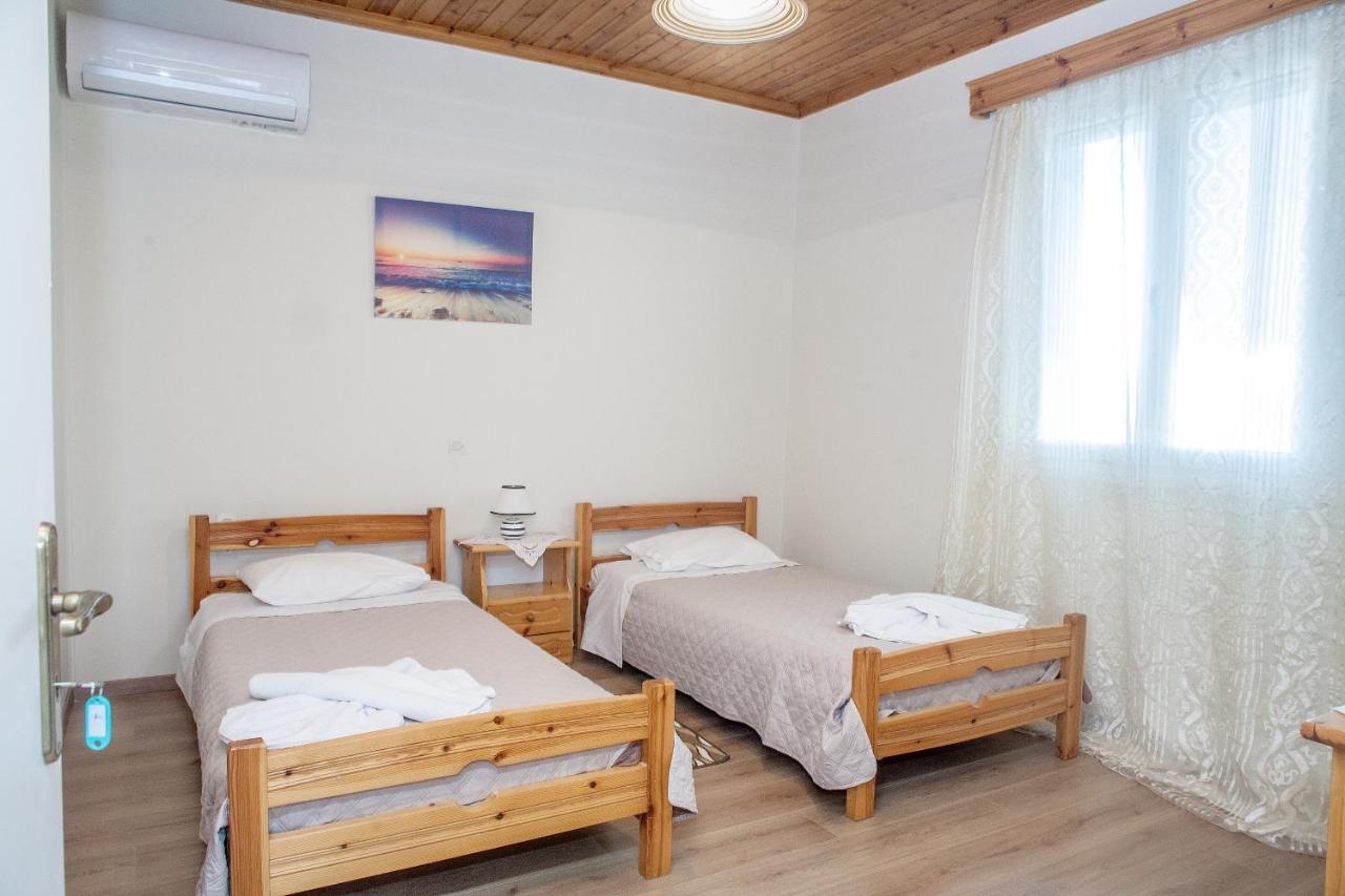 Casa Serena Asprogerakata Bagian luar foto