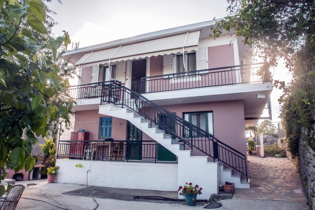 Casa Serena Asprogerakata Bagian luar foto