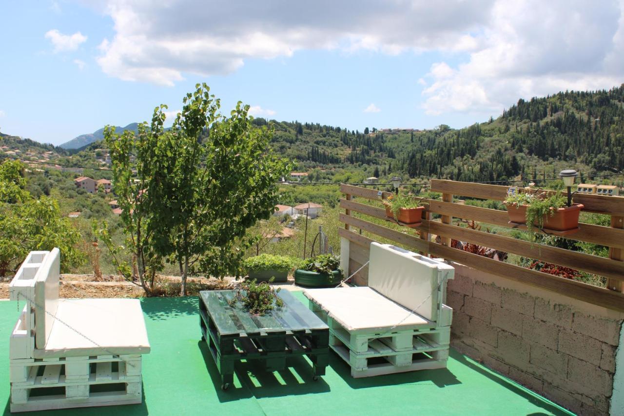 Casa Serena Asprogerakata Bagian luar foto